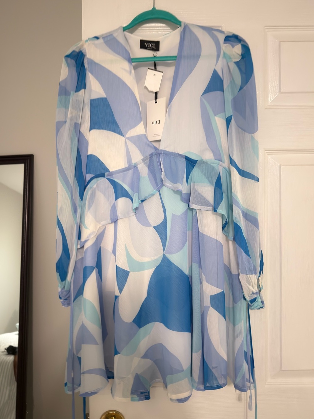 VICI Blue & White Abstract Ruffle V-Neck Long Sleeve Dress